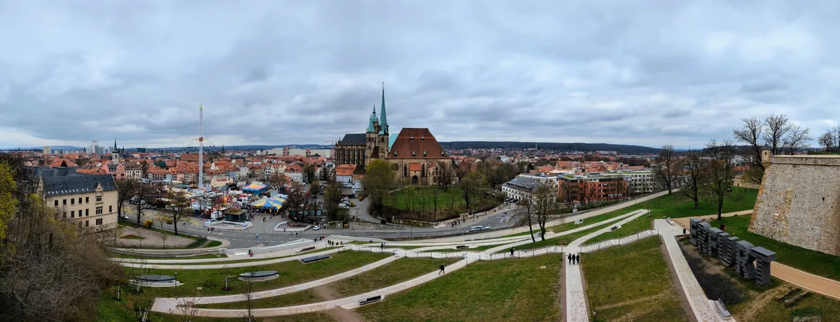 Erfurt Panorama mit Domplatz und Severikirche